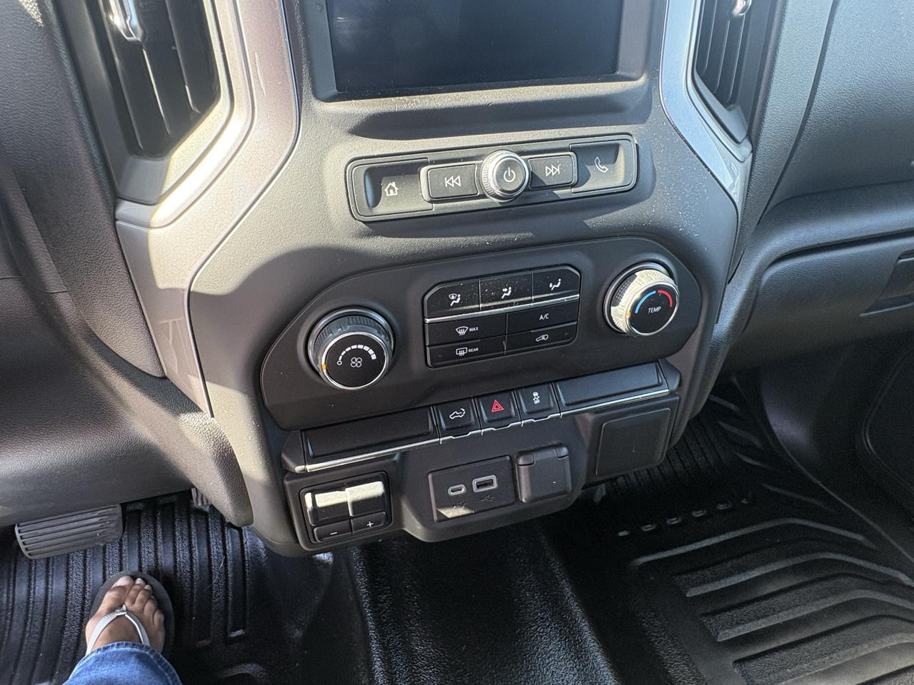 Chevrolet Silverado 2500HD 4WD Reg Cab 142" Work Truck 2021