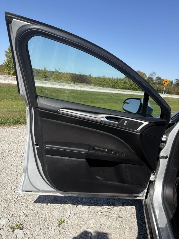 Ford Fusion SE FWD 2018