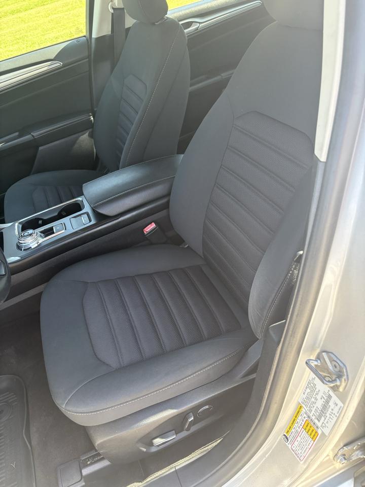 Ford Fusion SE FWD 2018