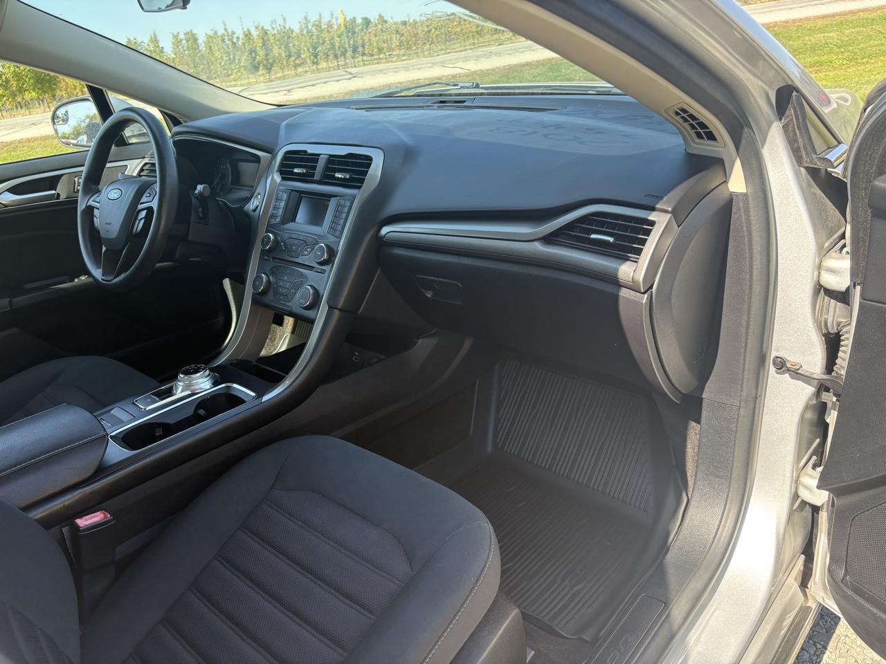 Ford Fusion SE FWD 2018