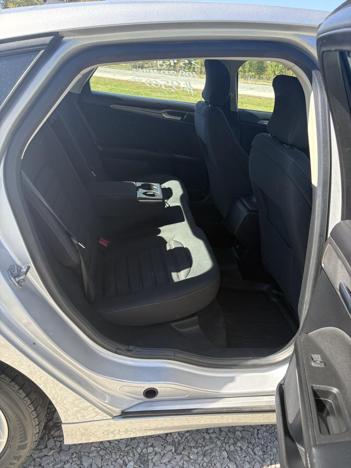 Ford Fusion SE FWD 2018