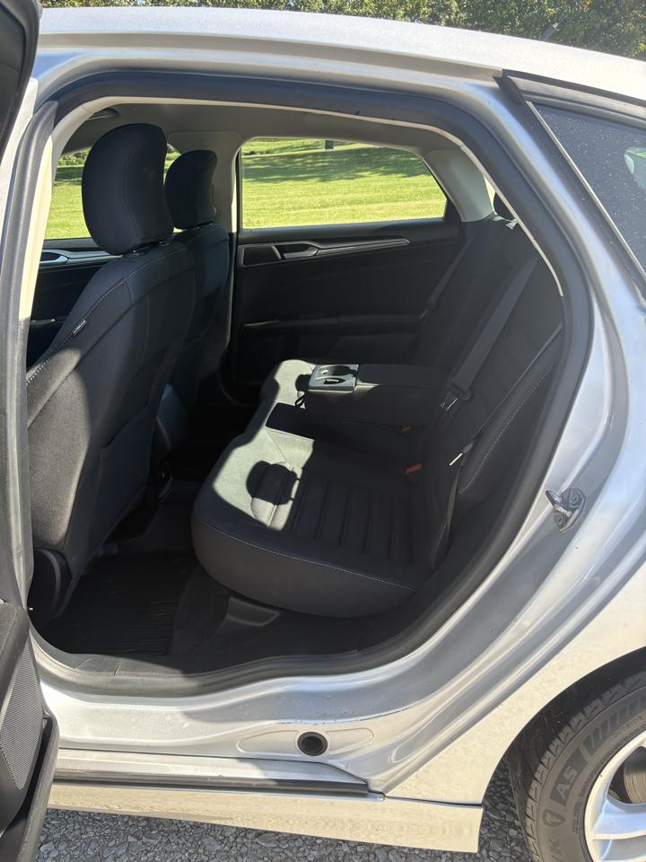 Ford Fusion SE FWD 2018