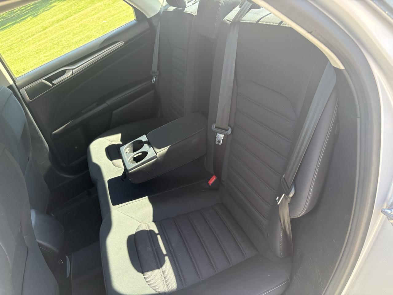Ford Fusion SE FWD 2018