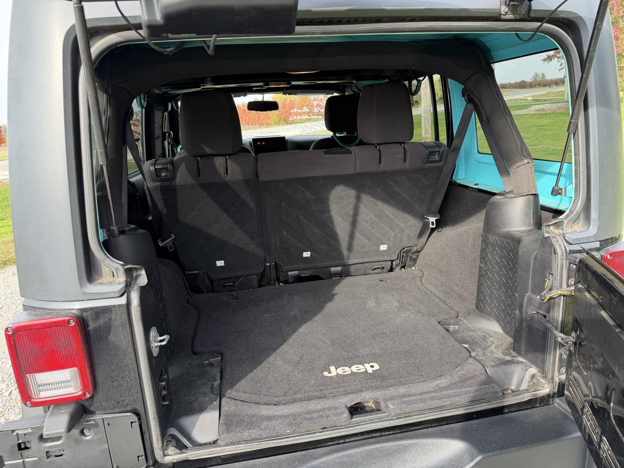 Jeep Wrangler Unlimited 4WD 4dr Sport 2014