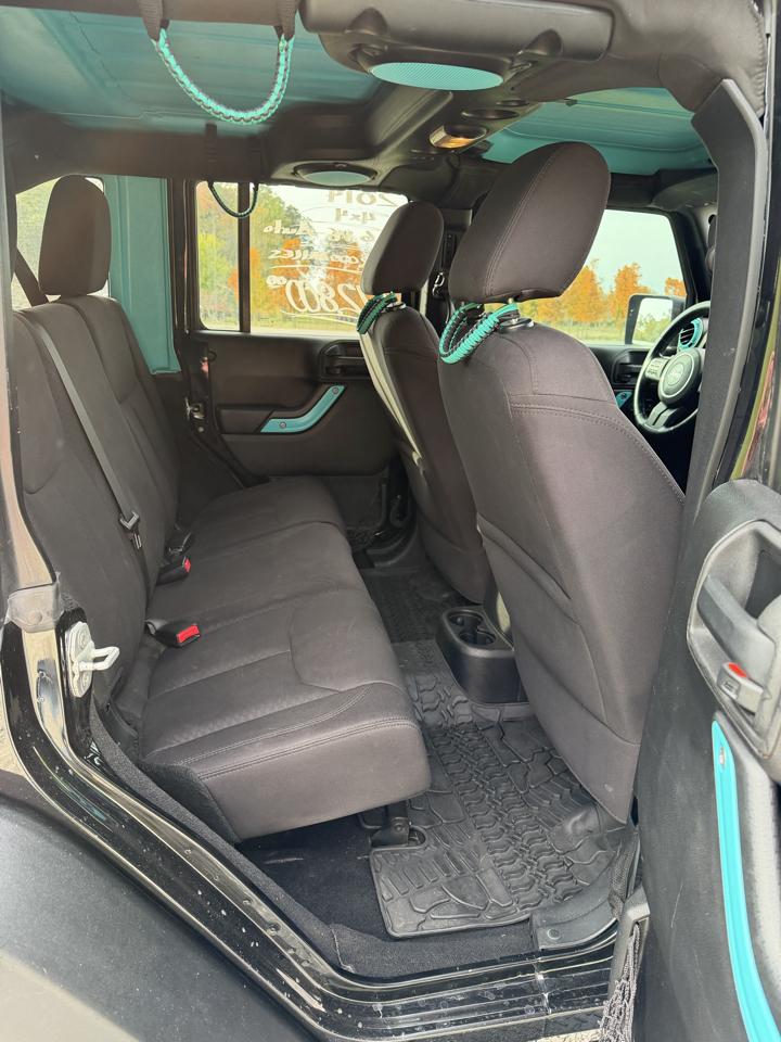 Jeep Wrangler Unlimited 4WD 4dr Sport 2014