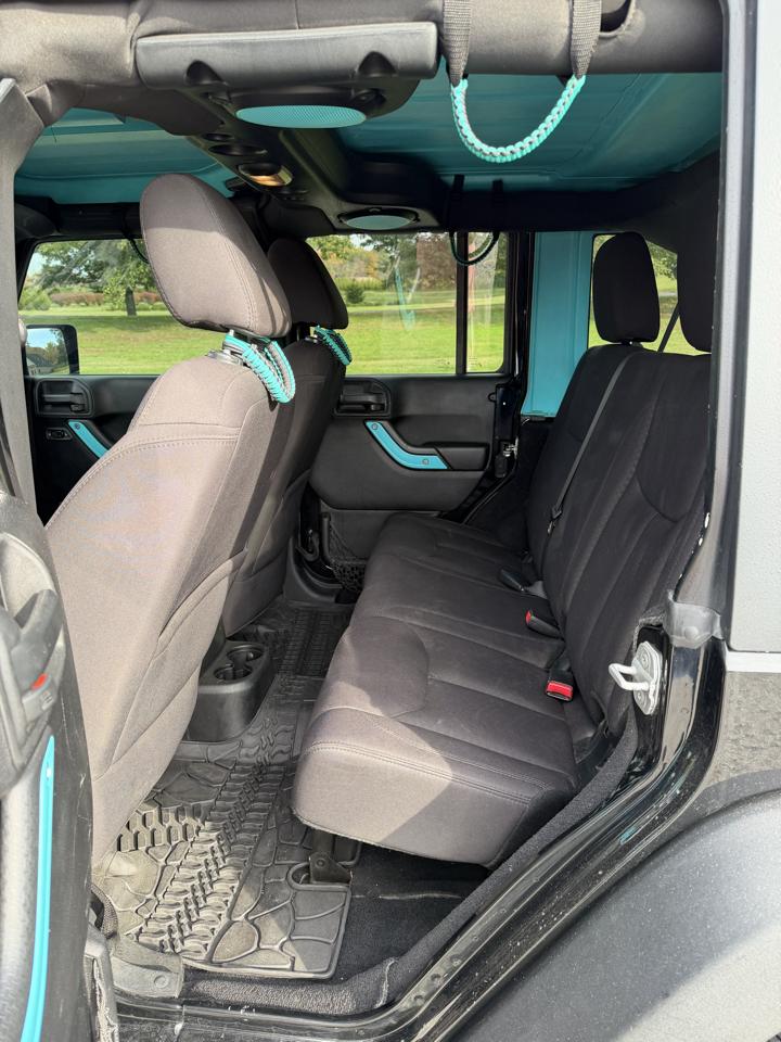 Jeep Wrangler Unlimited 4WD 4dr Sport 2014
