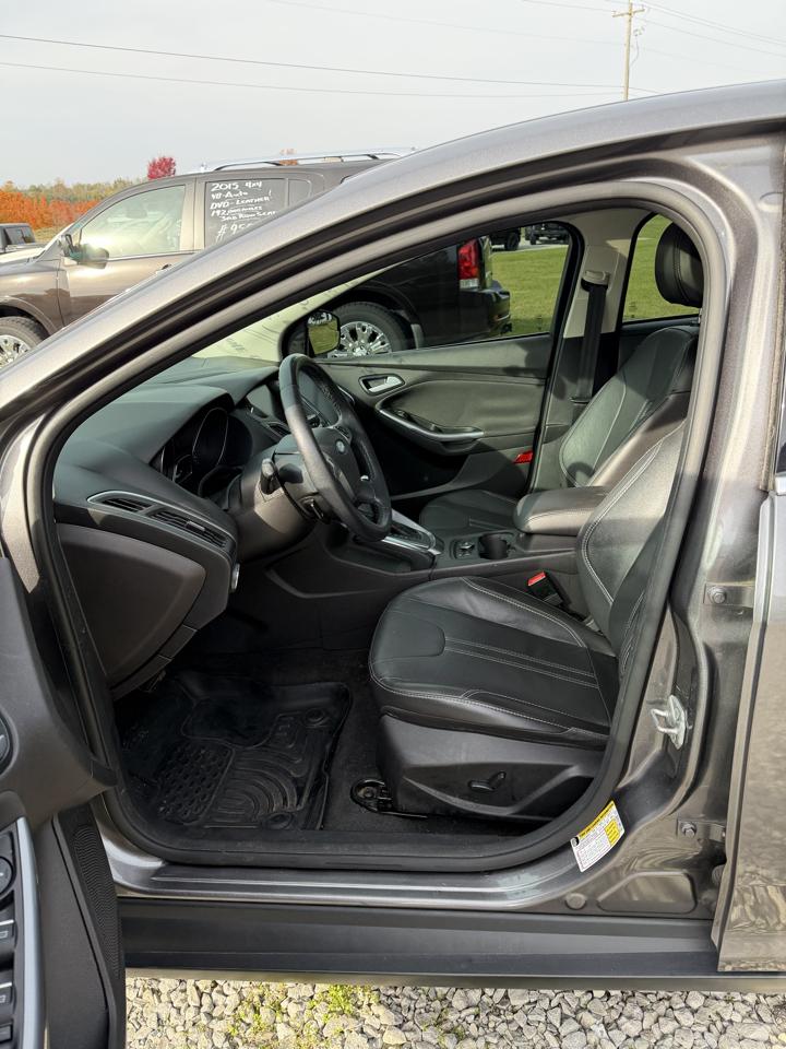 Ford Focus 4dr Sdn Titanium 2014