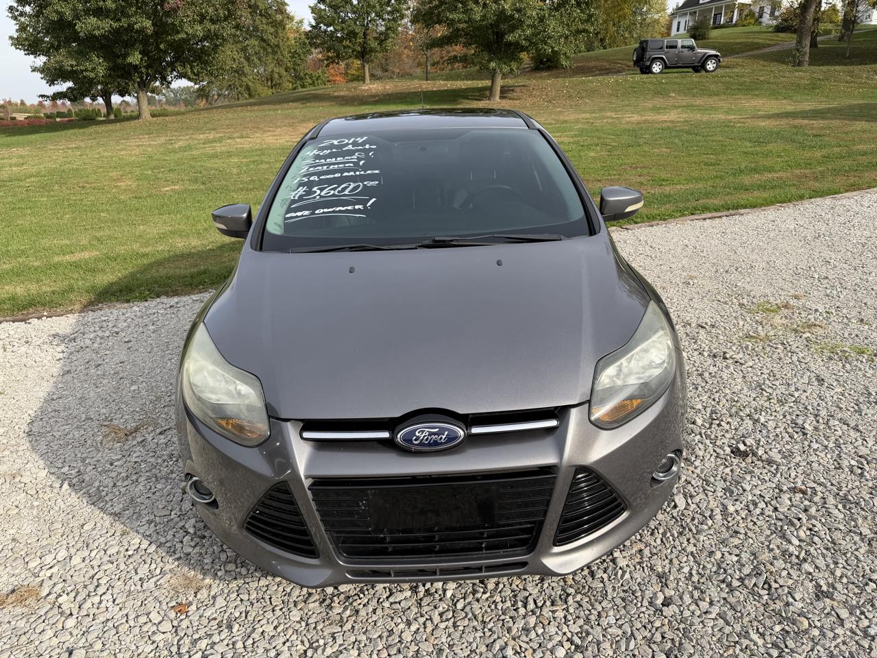 Ford Focus 4dr Sdn Titanium 2014