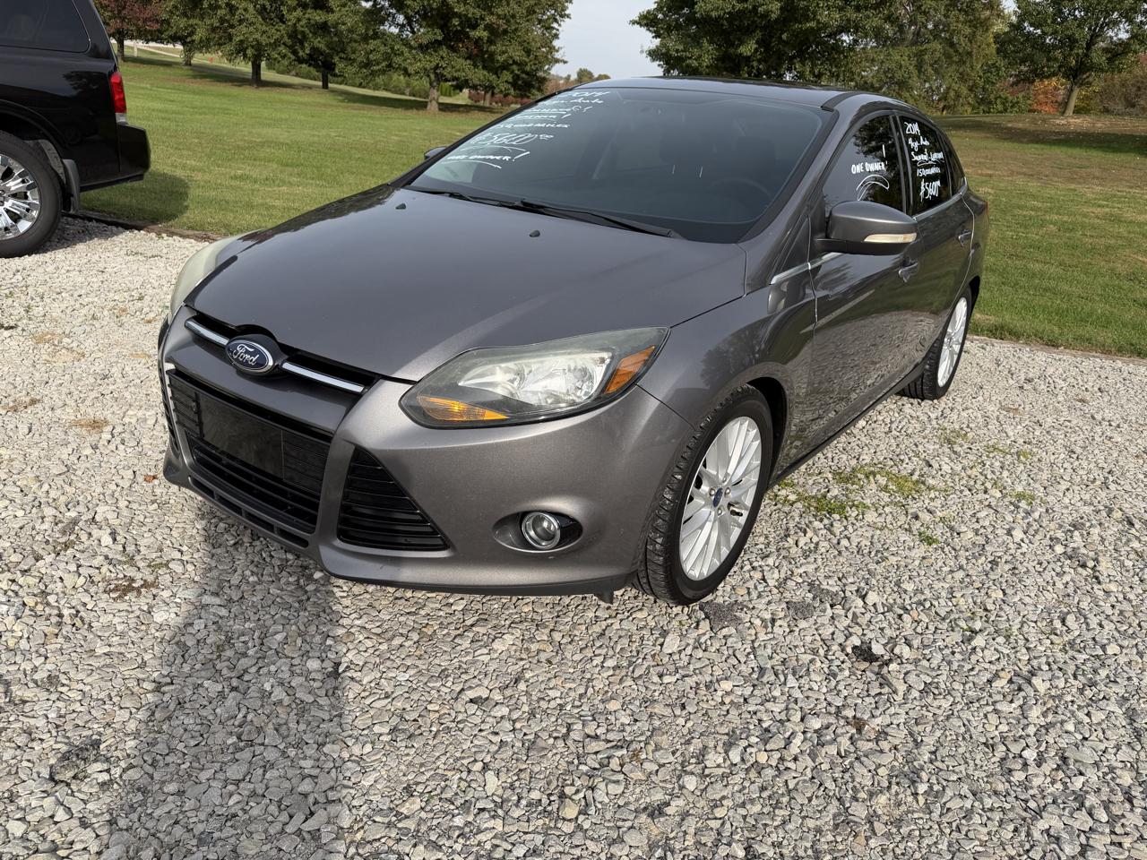 Ford Focus 4dr Sdn Titanium 2014
