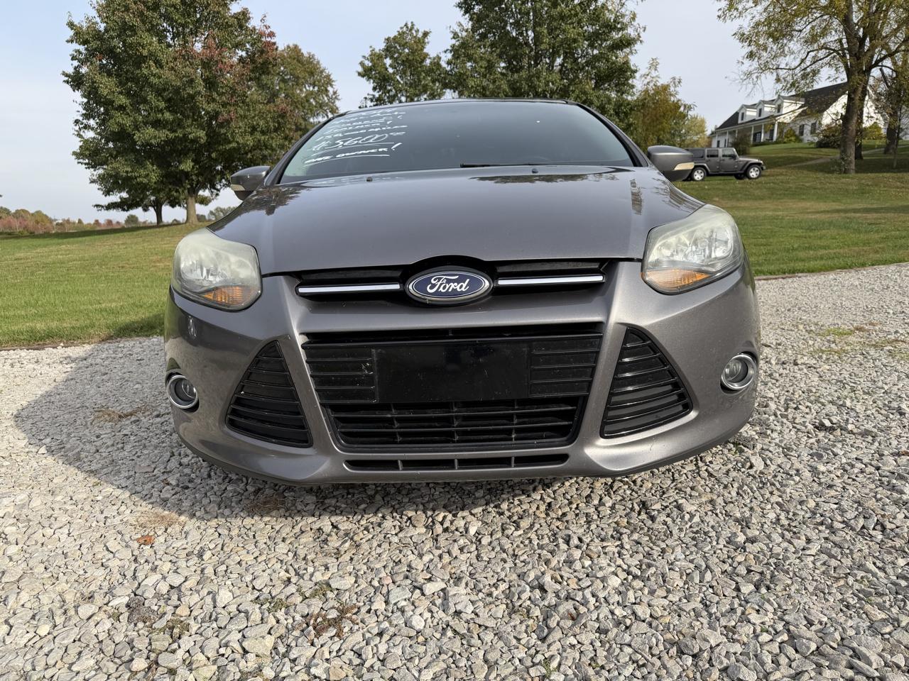 Ford Focus 4dr Sdn Titanium 2014