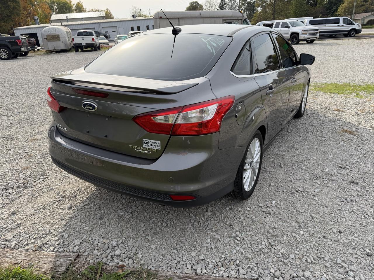Ford Focus 4dr Sdn Titanium 2014