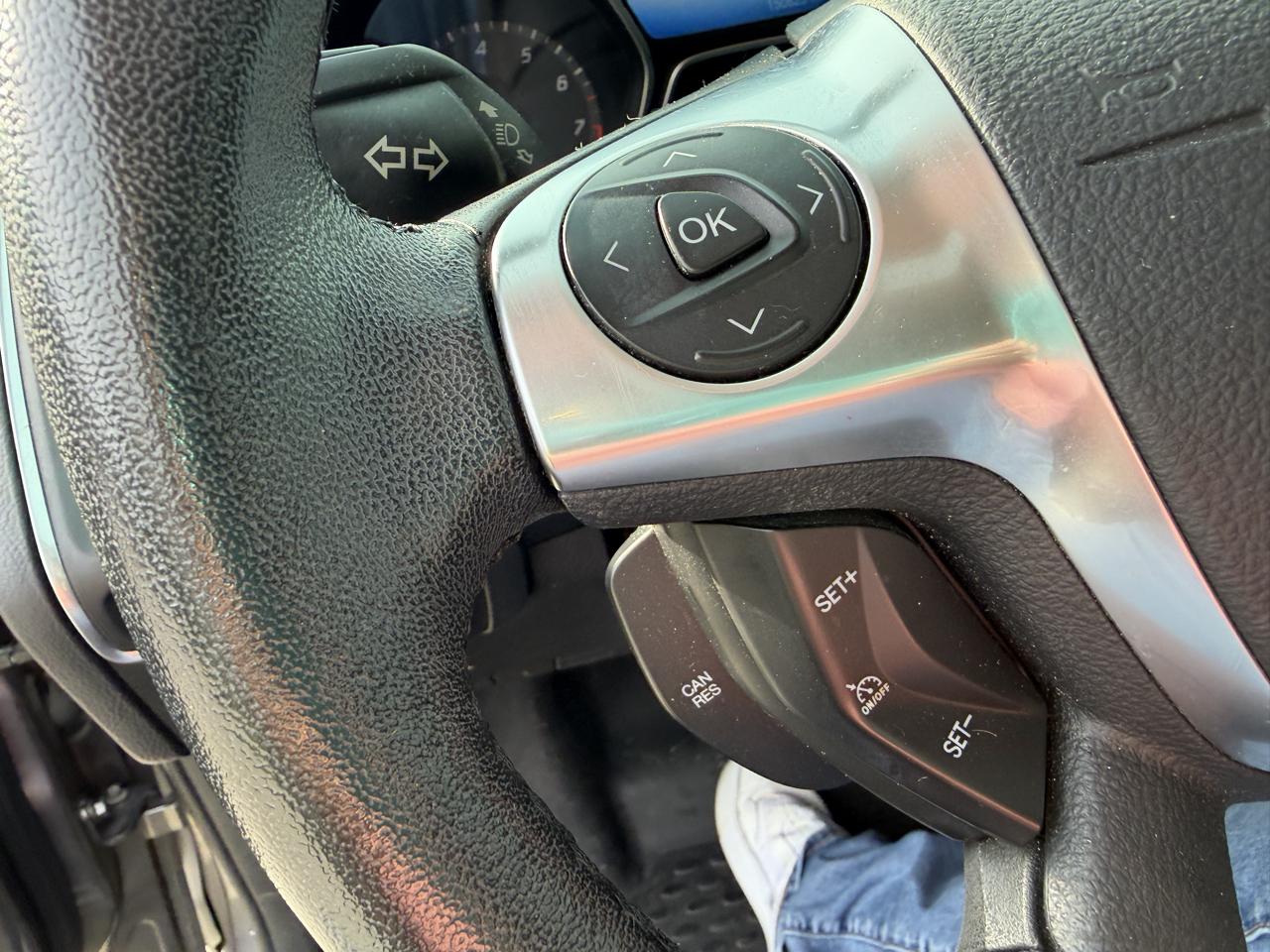 Ford Focus 4dr Sdn Titanium 2014