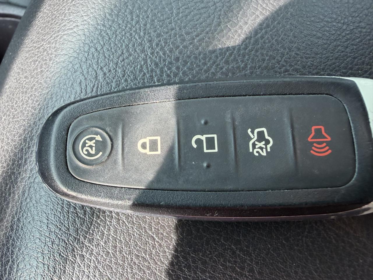 Ford Focus 4dr Sdn Titanium 2014