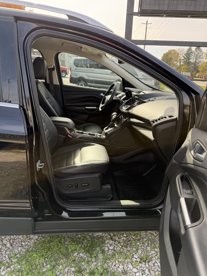Ford Escape FWD 4dr Titanium 2016