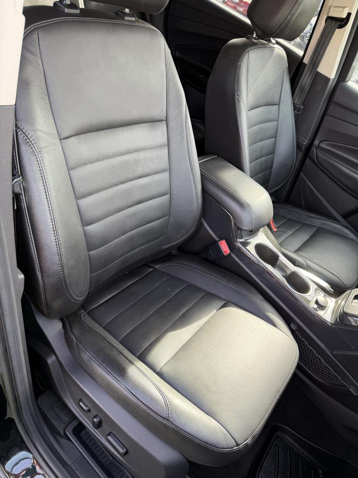Ford Escape FWD 4dr Titanium 2016