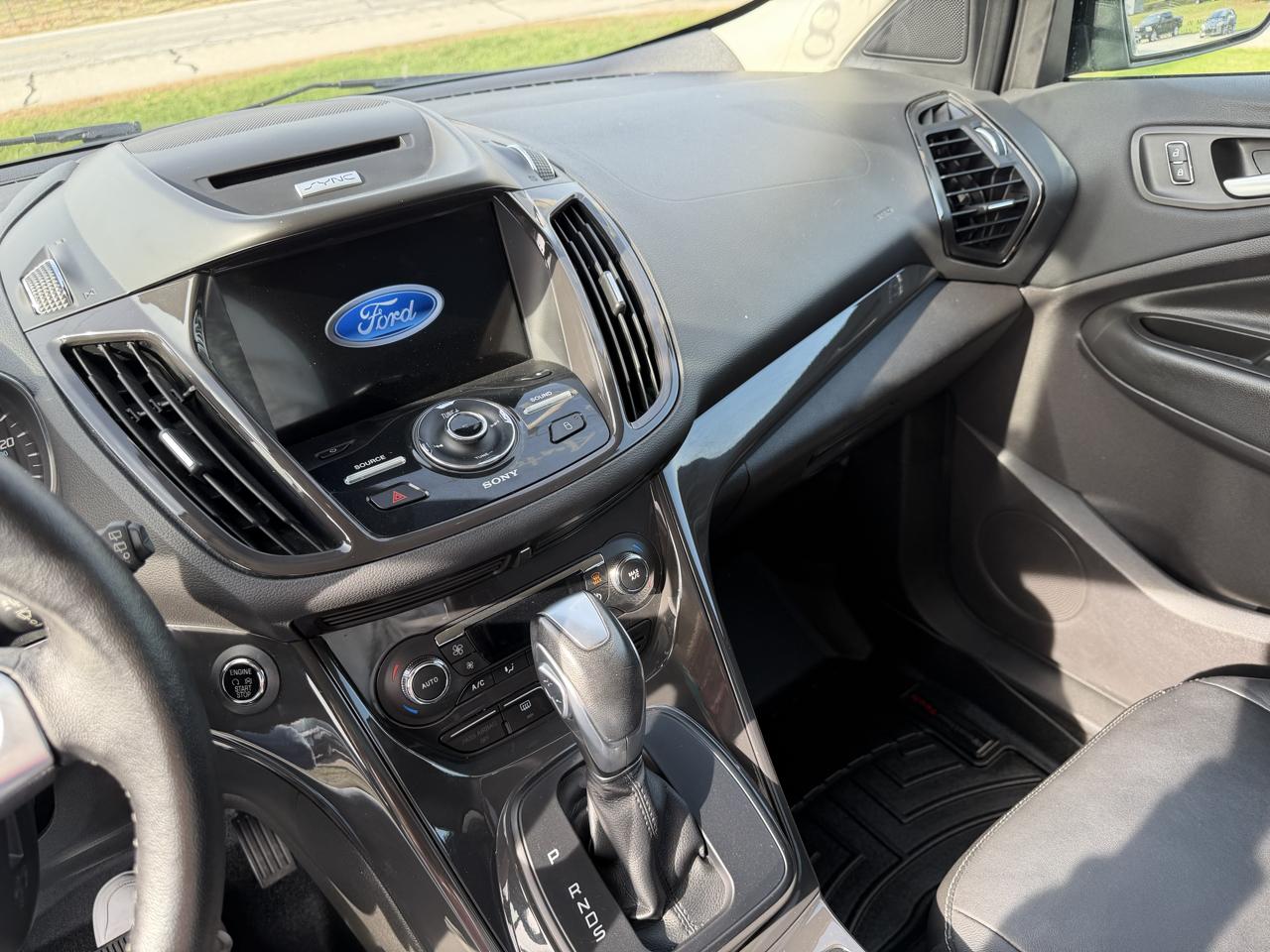 Ford Escape FWD 4dr Titanium 2016