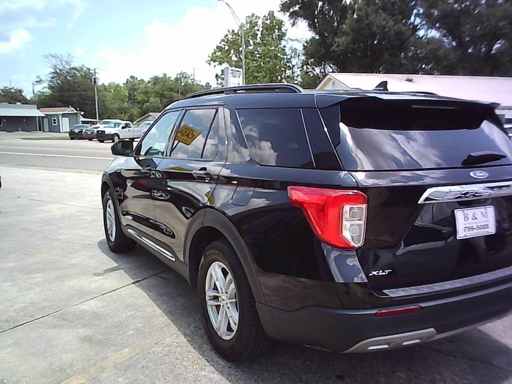 Ford Explorer XLT 2024