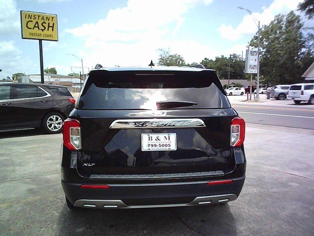 Ford Explorer XLT 2024
