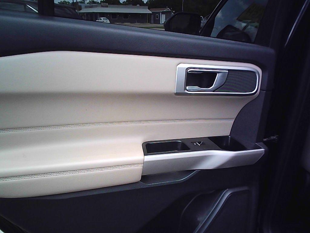 Ford Explorer XLT 2024