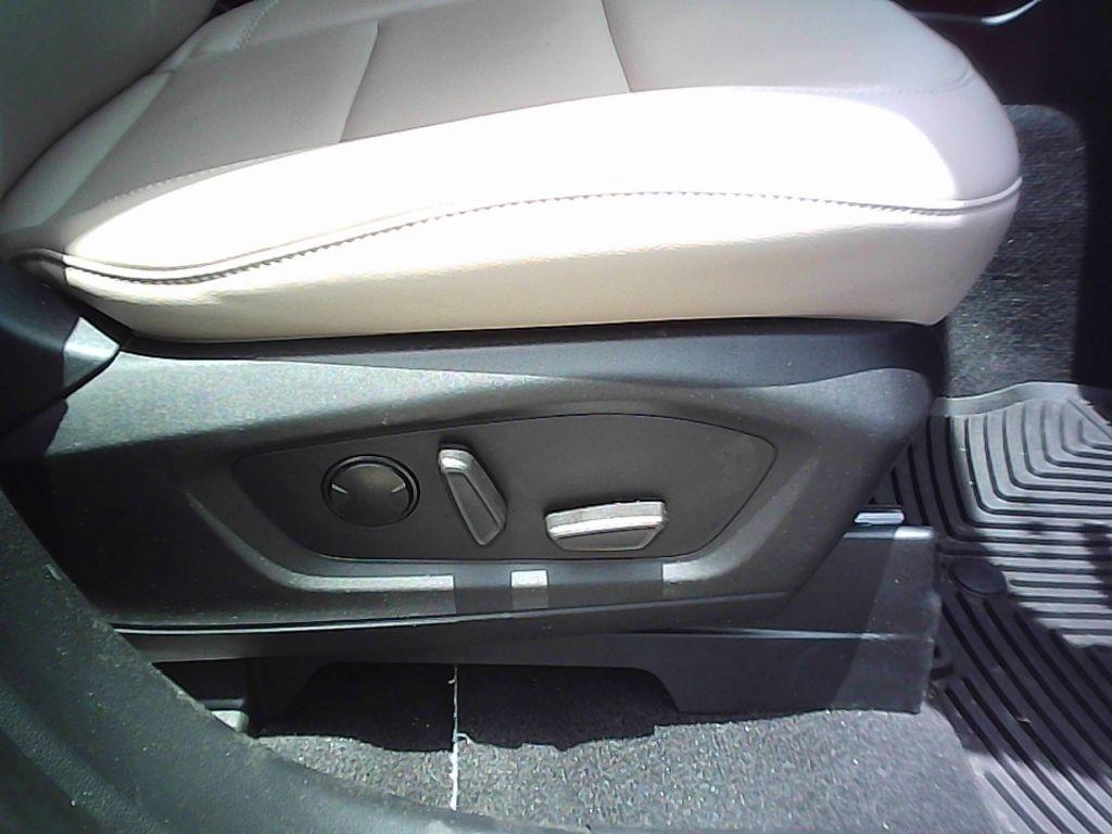 Ford Explorer XLT 2024