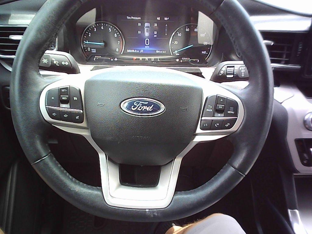 Ford Explorer XLT 2024
