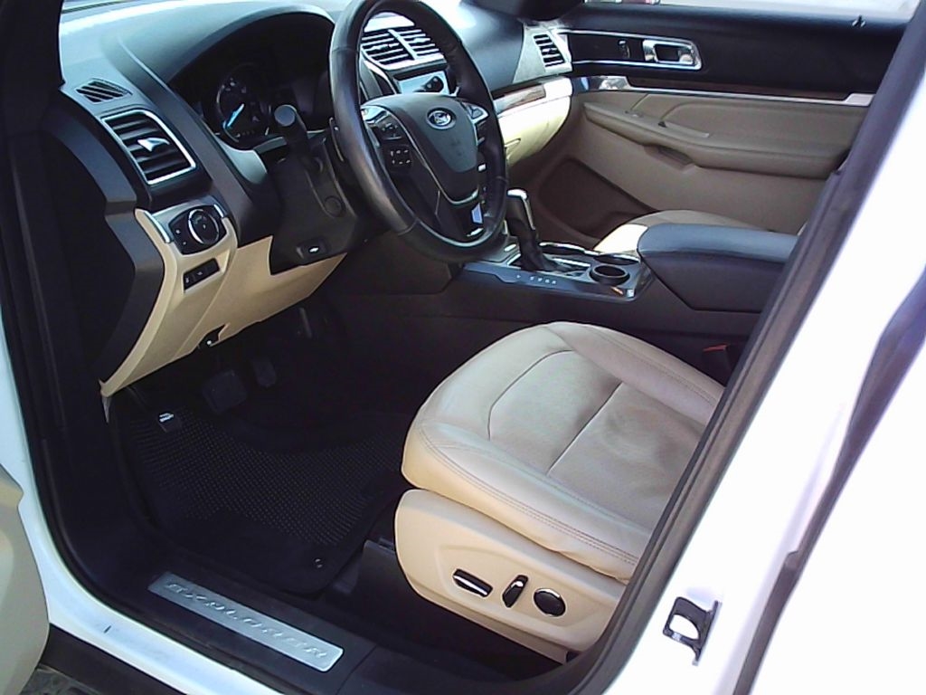 Ford Explorer Limited FWD 2017