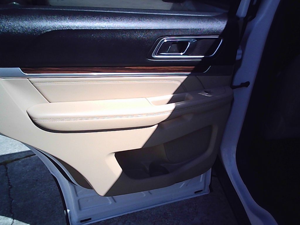 Ford Explorer Limited FWD 2017