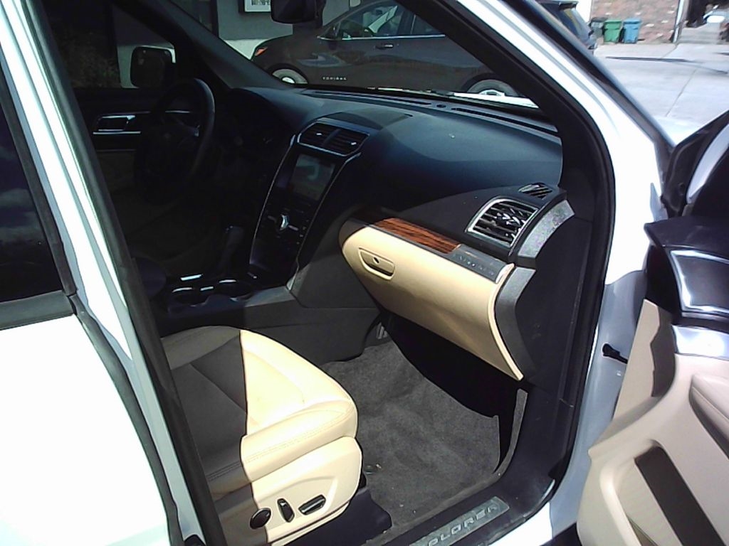 Ford Explorer Limited FWD 2017