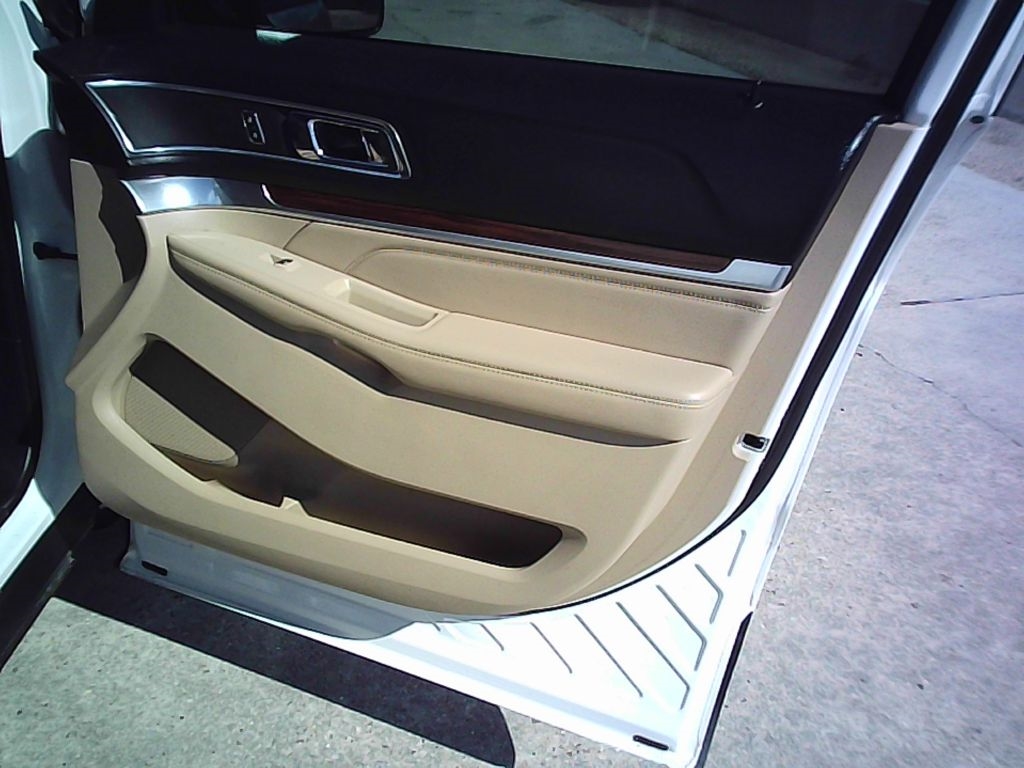 Ford Explorer Limited FWD 2017