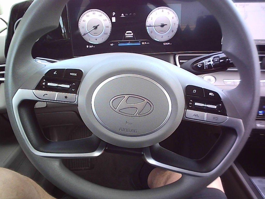 Hyundai Elantra SEL 2024