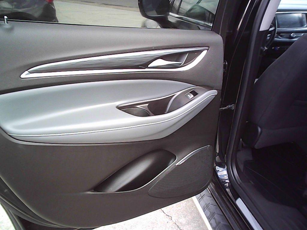 Buick Enclave Preferred 2020