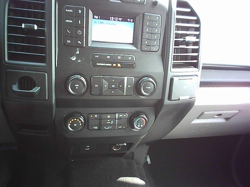 Ford F-150 XL SuperCab 8-ft. 2WD 2019