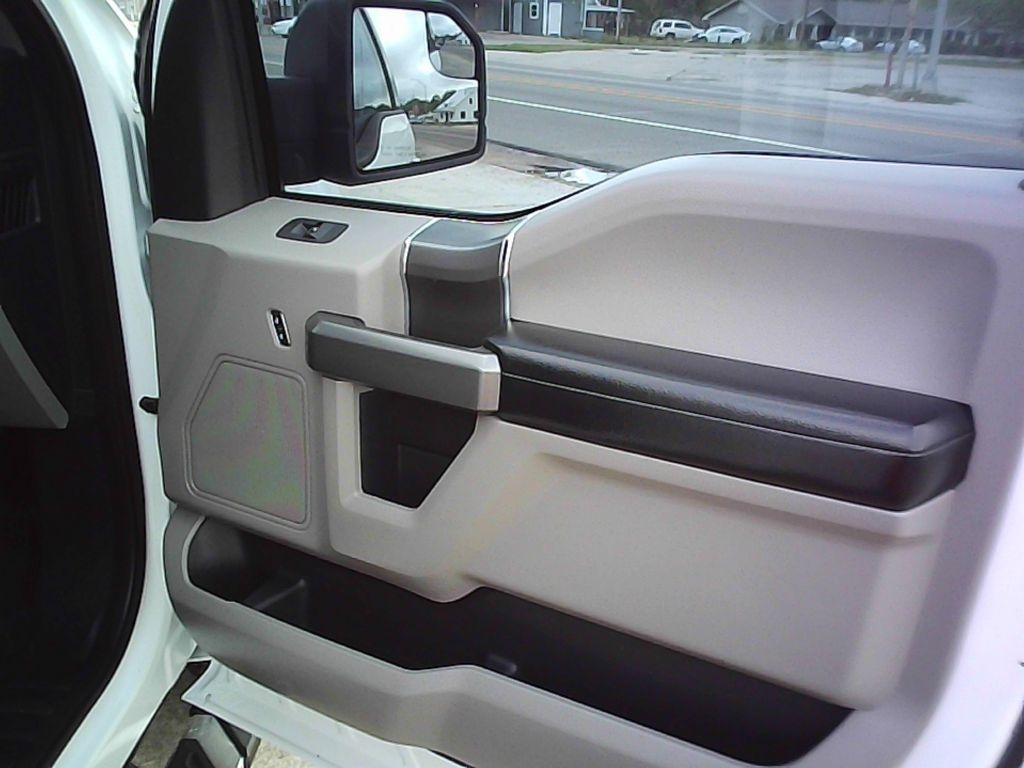 Ford F150 XLT Supercrew 4WD 145 2018