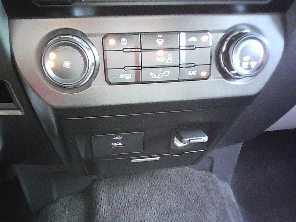 Ford F150 XLT Supercrew 4WD 145 2018