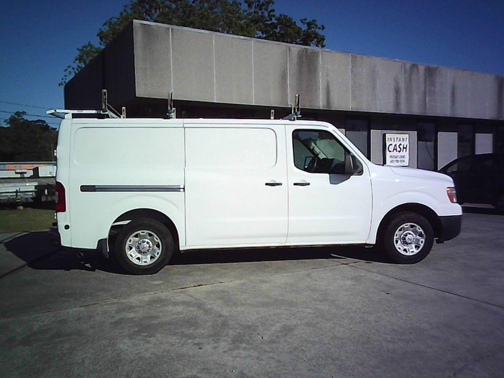 Nissan NV Cargo 2500 HD S V6 2018