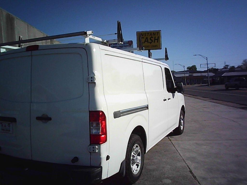 Nissan NV Cargo 2500 HD S V6 2018