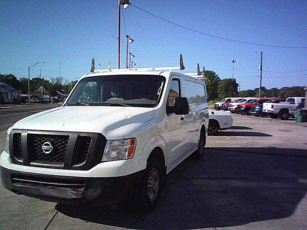 Nissan NV Cargo 2500 HD S V6 2018