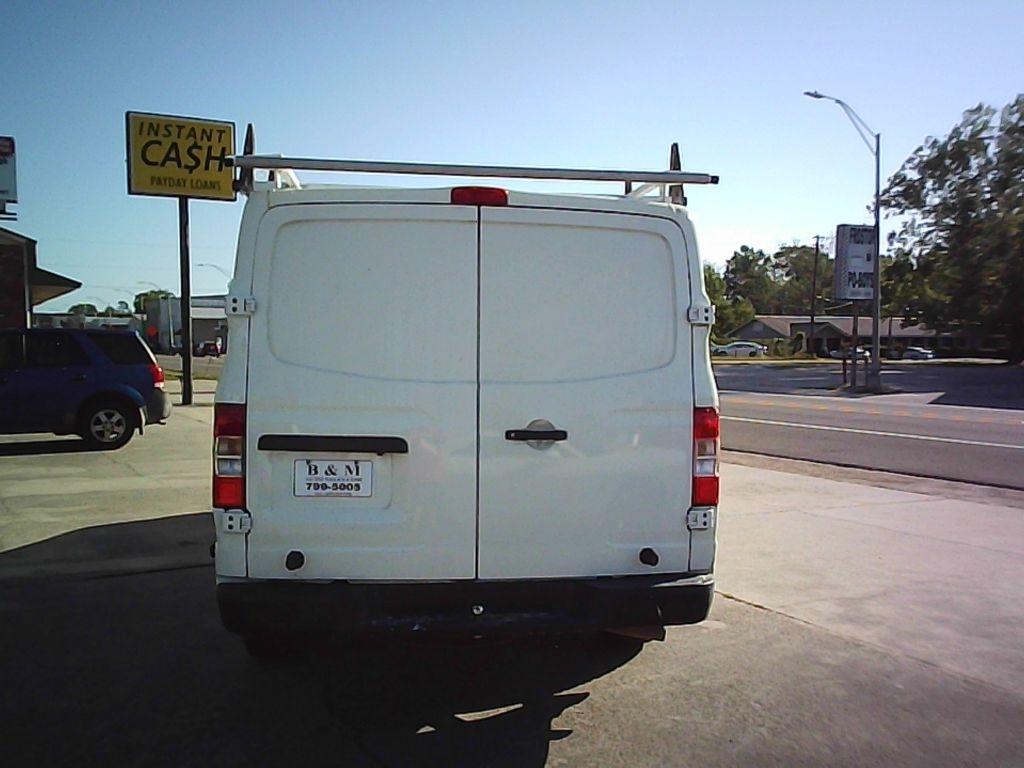 Nissan NV Cargo 2500 HD S V6 2018