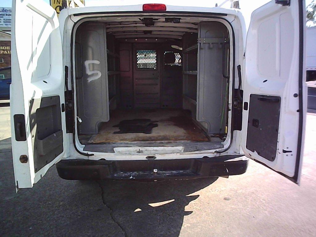 Nissan NV Cargo 2500 HD S V6 2018