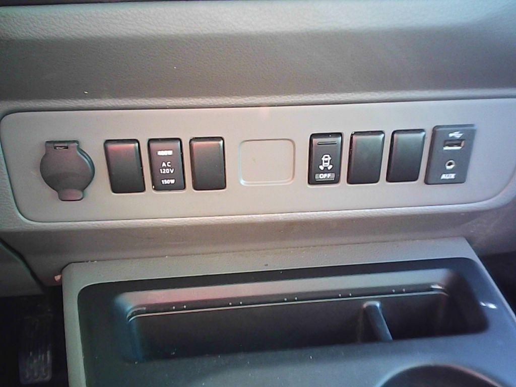 Nissan NV Cargo 2500 HD S V6 2018