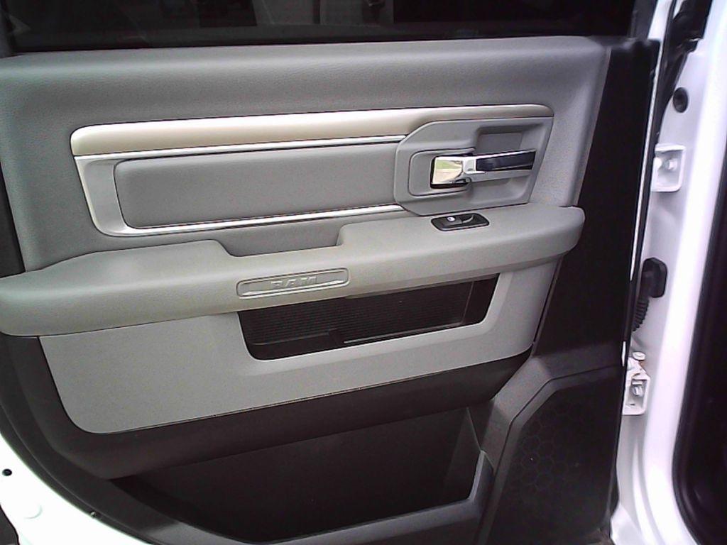 RAM 1500 Classic Tradesman Crew Cab LWB 2WD 2019