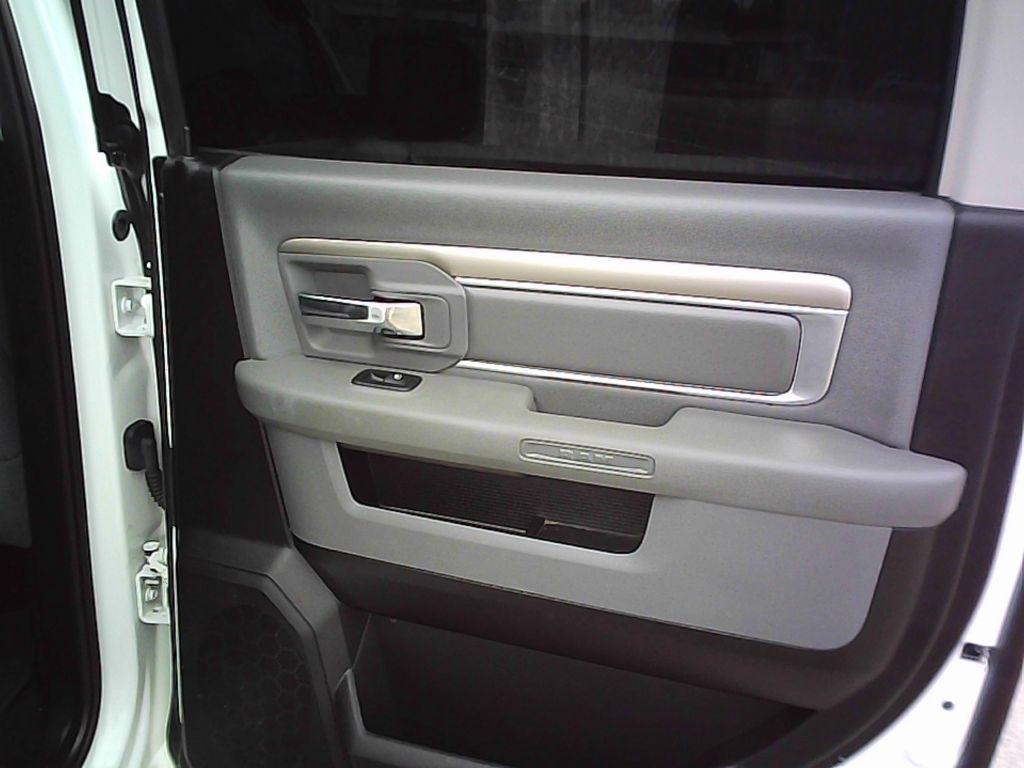 RAM 1500 Classic Tradesman Crew Cab LWB 2WD 2019