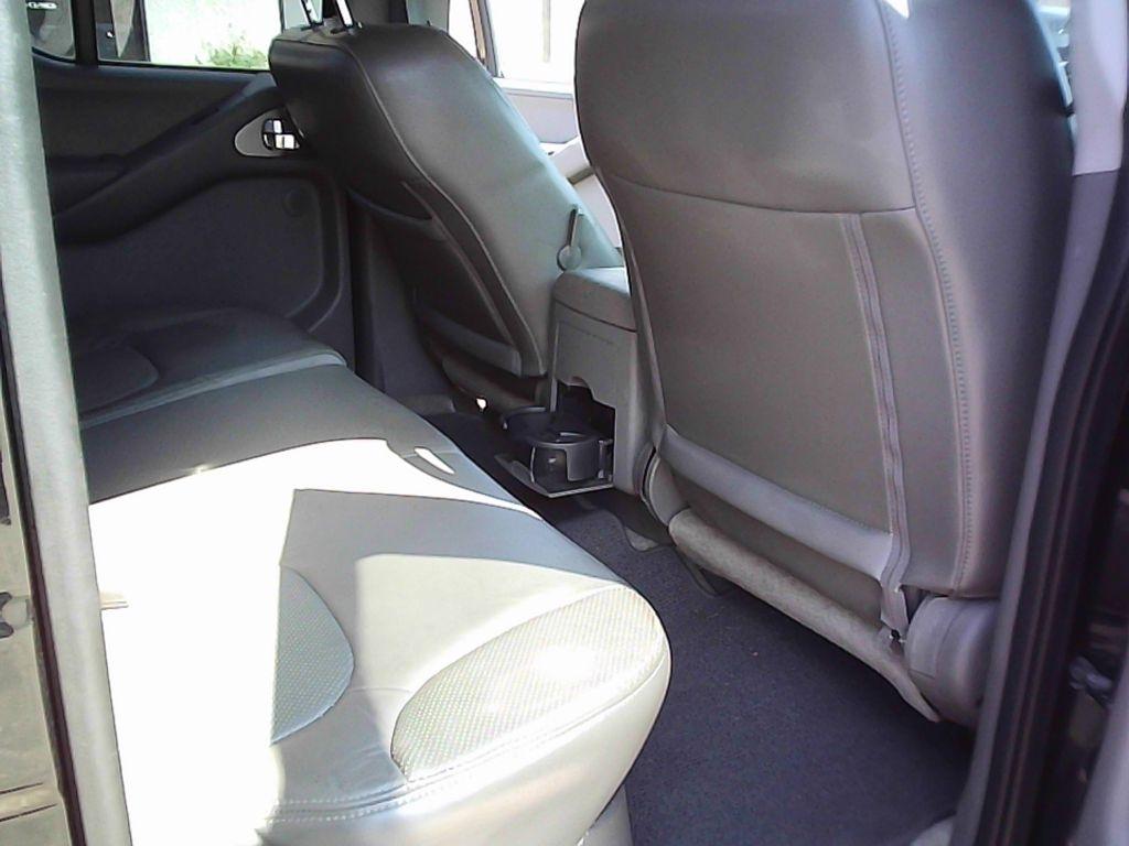 Nissan Frontier SL Crew Cab 2WD 2014