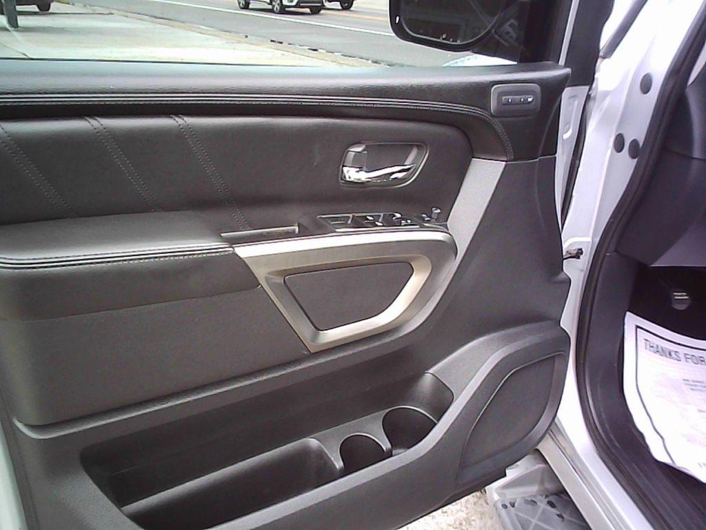 Nissan Armada Platinum 2WD 2015