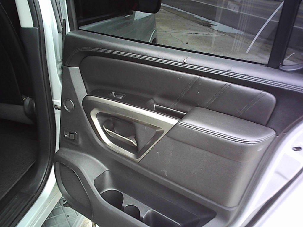 Nissan Armada Platinum 2WD 2015