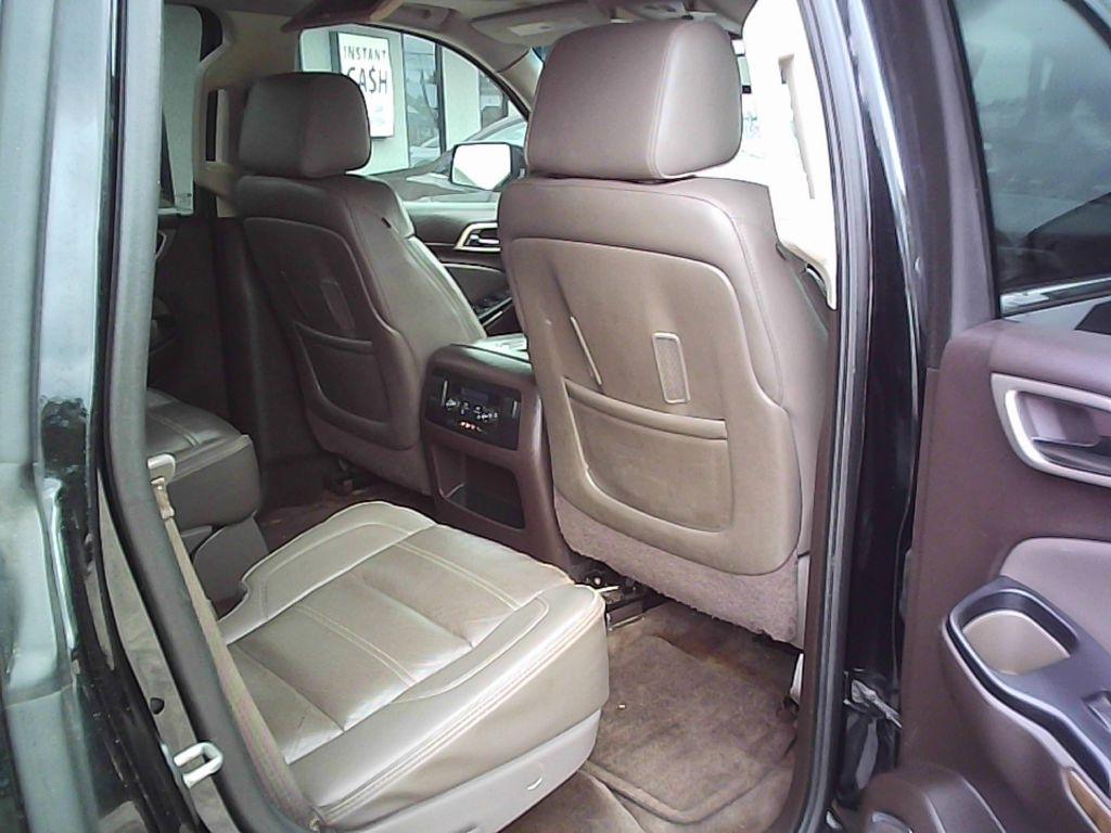 GMC Yukon Denali 2WD 4dr 2015