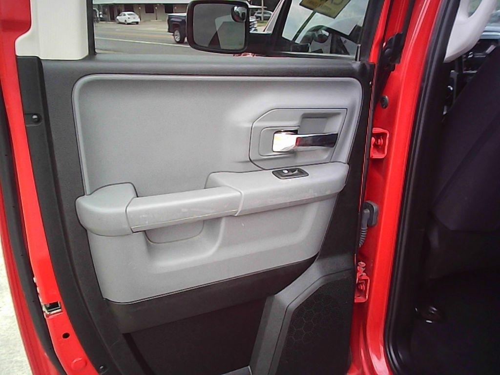 RAM 1500 SLT Quad Cab 4WD 2020