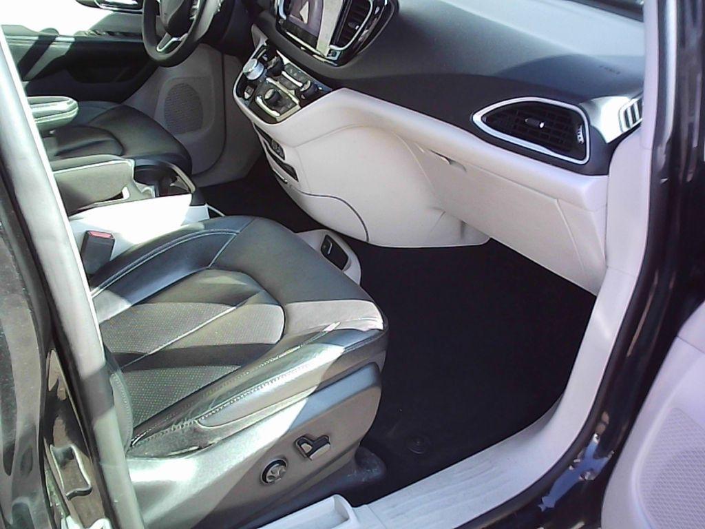 Chrysler Pacifica Touring-L 2022