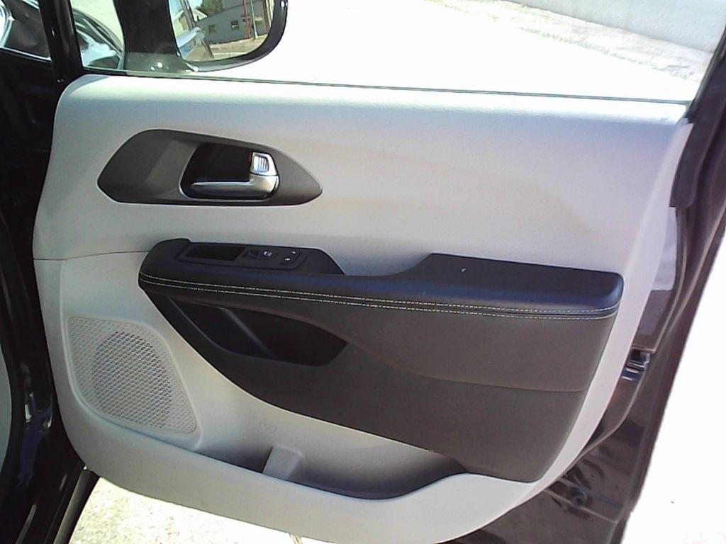 Chrysler Pacifica Touring-L 2022