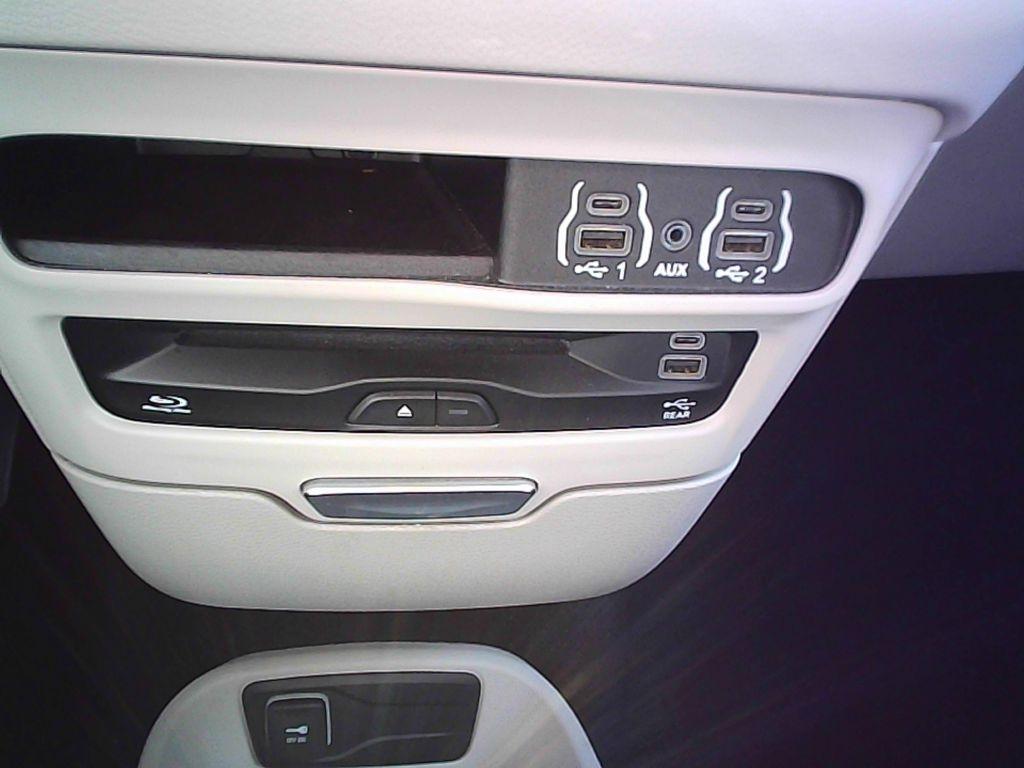 Chrysler Pacifica Touring-L 2022